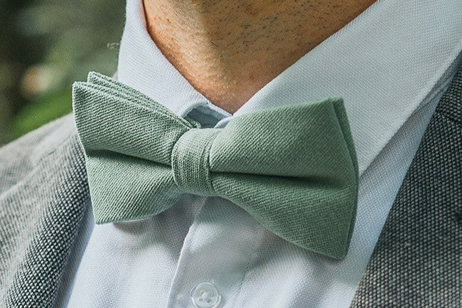 Le Velours dans les Accessoires de Costume : La Tendance Luxe de 2025 Obraz