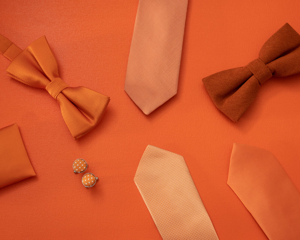 Comment Accessoiriser un Costume en Automne : Nœuds Papillon, Cravates et Chaussettes Obraz